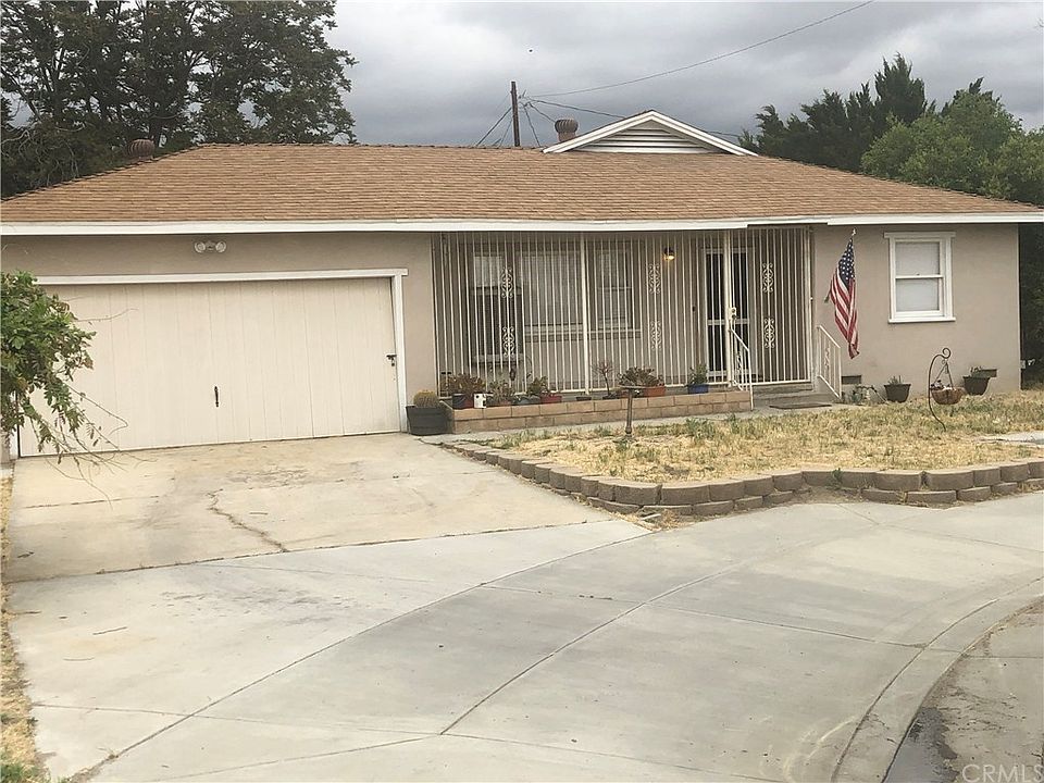 1st image of 421 Angela Way