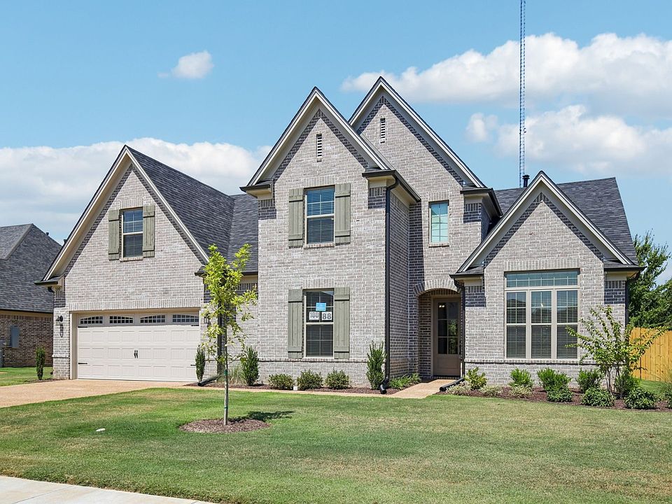 2 web or mls 100 LAUREL WOOD LANE S2508 002