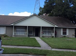 3255 Laurel Dale Dr, Tampa, FL 33618