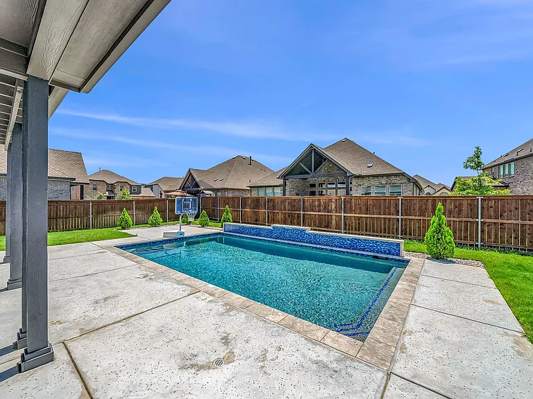 1705 Bellinger Dr — Photo 52