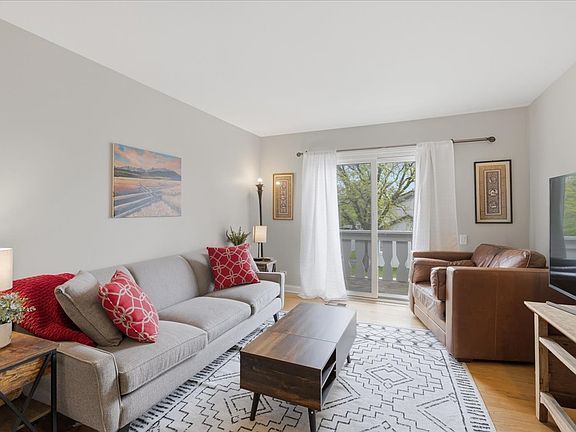 5th image of 842 Bristol Dr #842