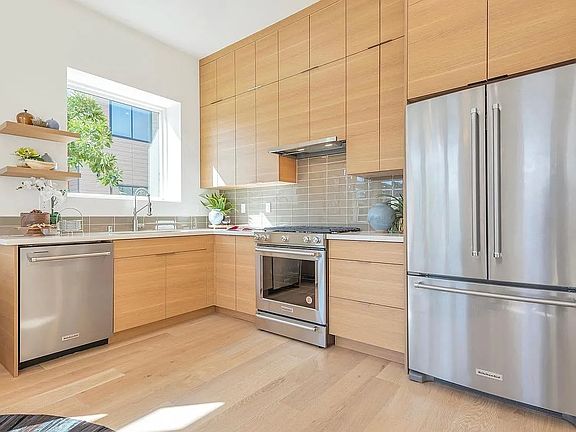 4th image of 3873 El Camino Real Ave #2