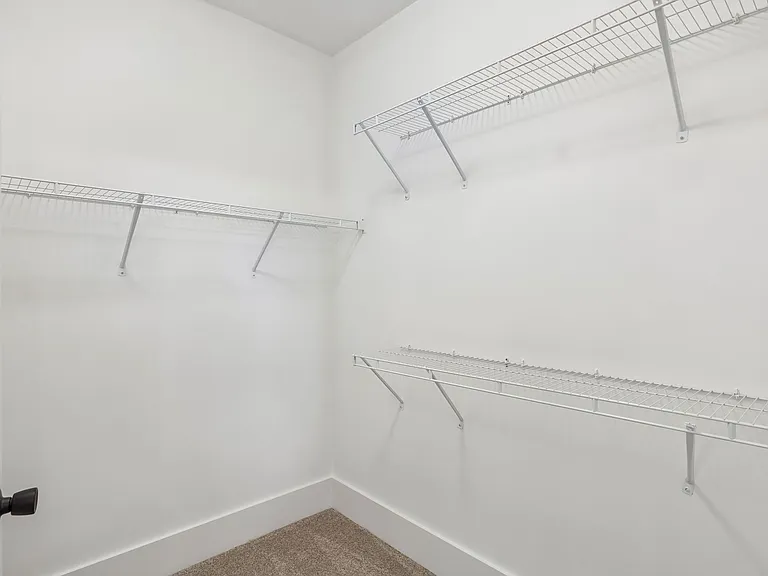 1730 Biscayne Dr — Photo 32