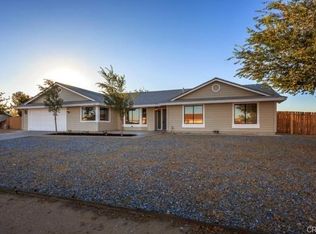 11817 Old Ranch Rd, Victorville, CA 92392