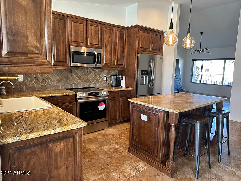 10645 E Mercer Ln — Photo 6