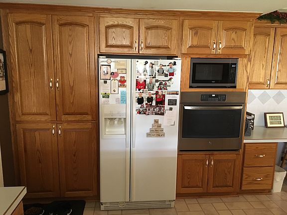 5th image of 225 N Park Ave