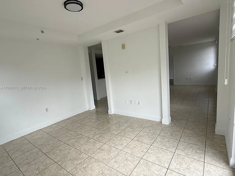 107 Mendoza Ave #201 — Photo 25