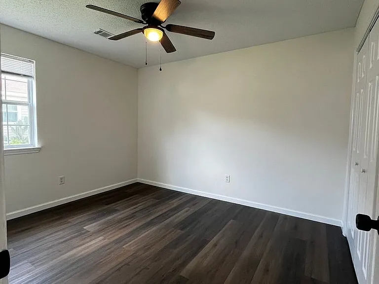 318 Chadwyck Cir — Photo 8