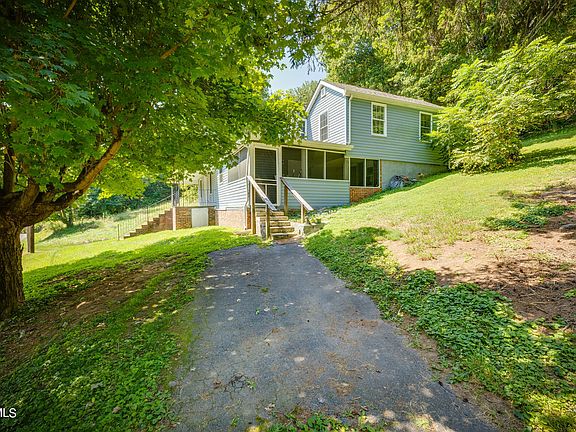 3rd image of 277 Taylor Ave