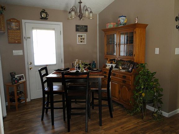 3rd image of 2925 Carbine Ln