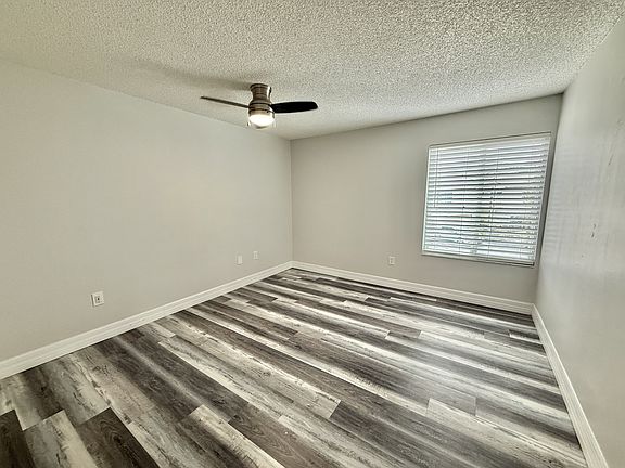 4th image of 1002 Spring Meadow Dr #1002