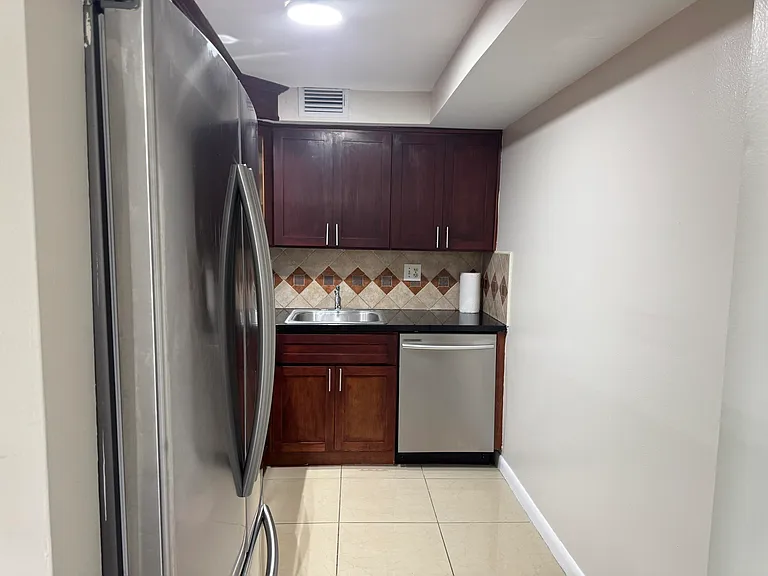 3710 N Pine Island Rd #122 — Photo 9