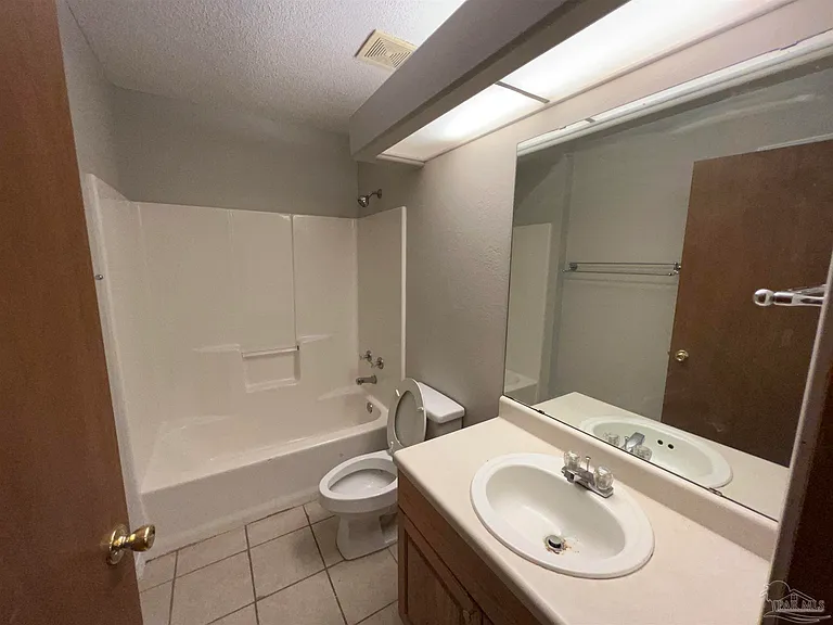 9046 Caribbean Dr — Photo 27
