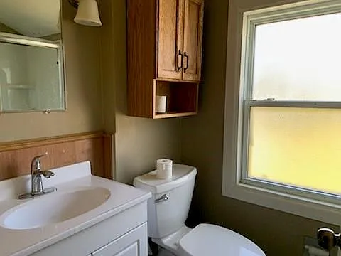 1254 Lakeshore Rd — Photo 8