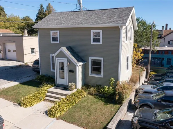 107 Smith St, Plymouth, WI 53073