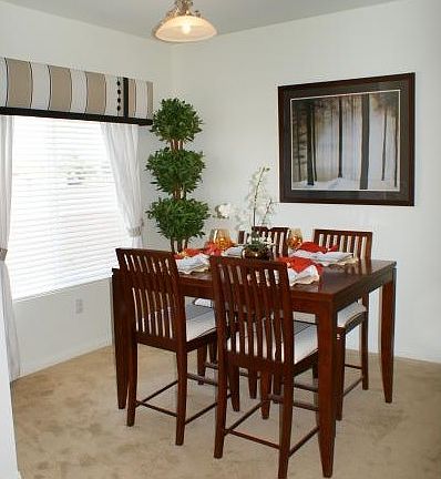 5th image of 612 Loma Bella Ln