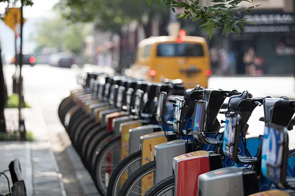 Rented by Compass | media 27