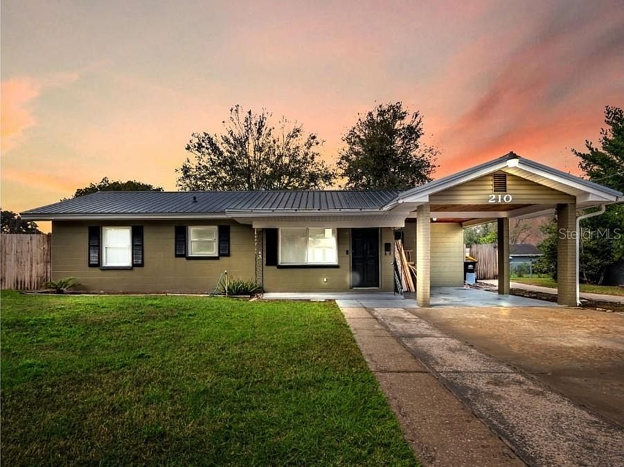 1st image of 210 Palm Ave