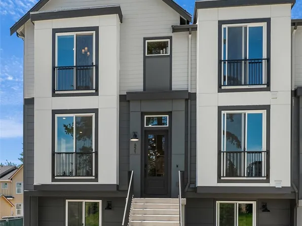 451 Parkside Walk, Sammamish, WA 98074