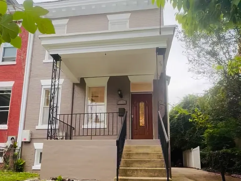 Welcome to 439 Park Rd NW!