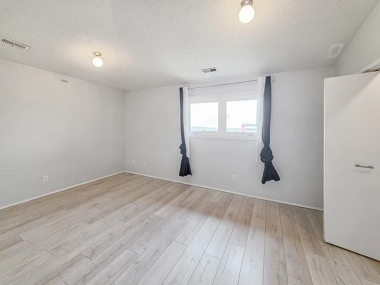 4534B Stanley Rd SW — Photo 15