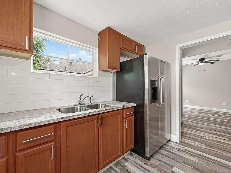 1511 Scharpe St #2 — Photo 8