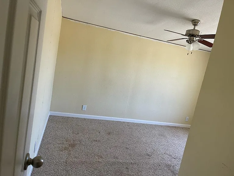 15075 Robin Rd — Photo 6