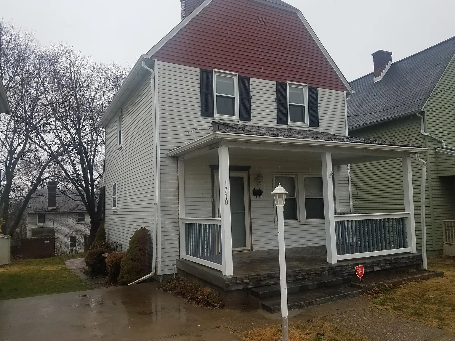 1710 Davidson St photo 1
