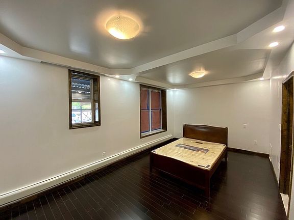 2nd image of 1005 46th St #1A