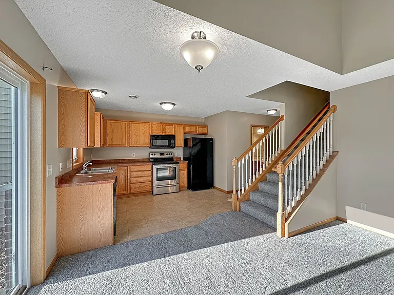 16421 Elm Creek Ln — Photo 4