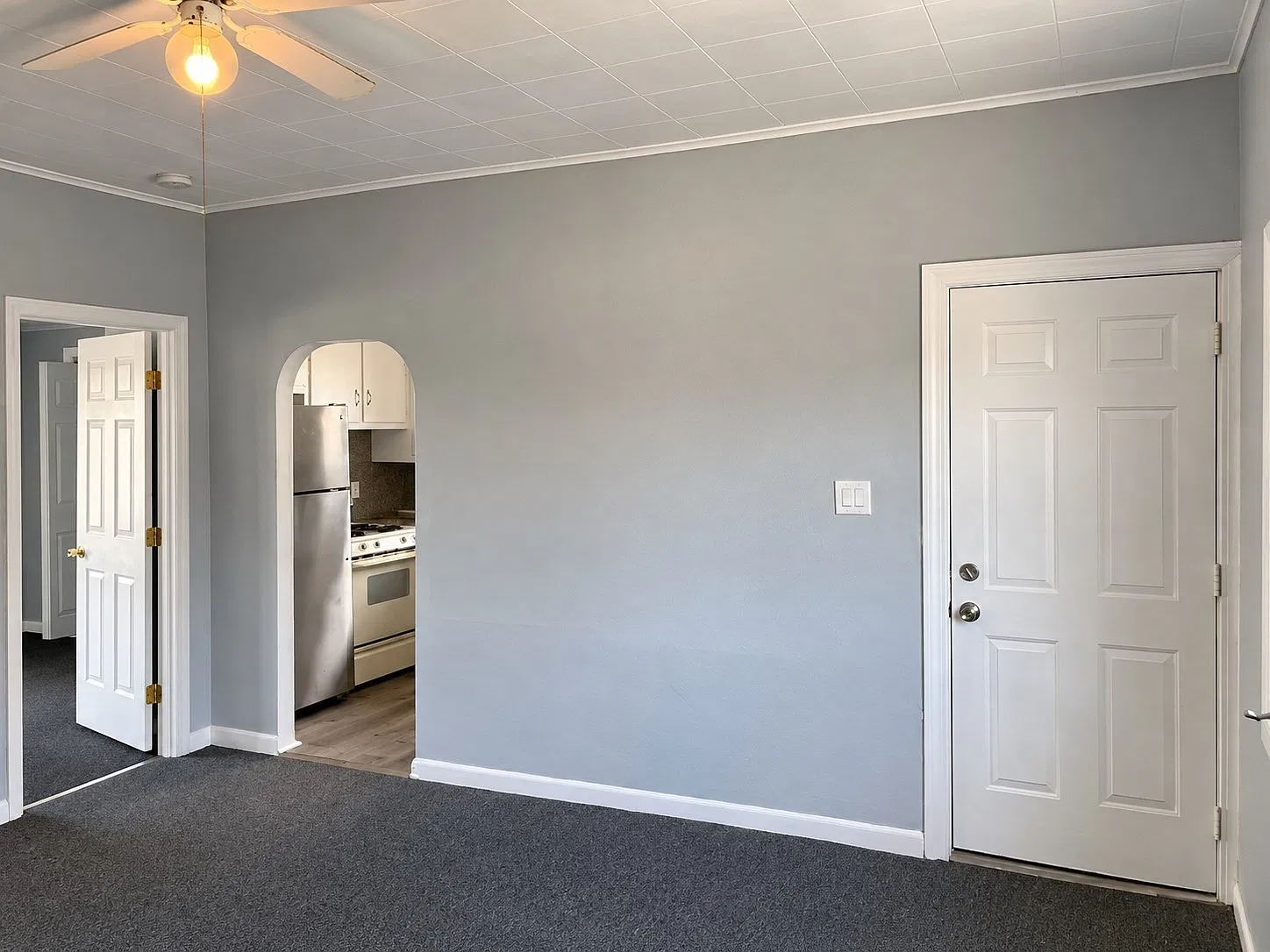2 bed, 1.0 bath, 855 sqft, $1,700 — Photo 2