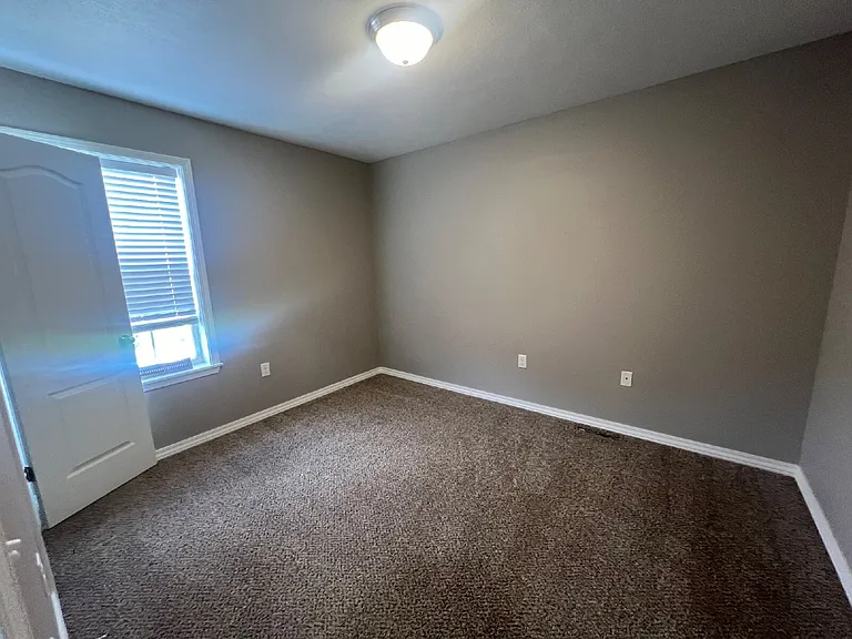 120 Sunrise Cv — Photo 19