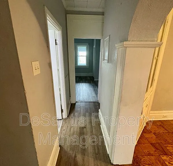 1810 Brownsville Rd #2 — Photo 9