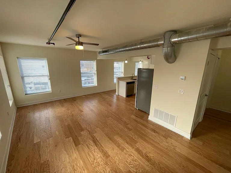 883 Broadway — Photo 11