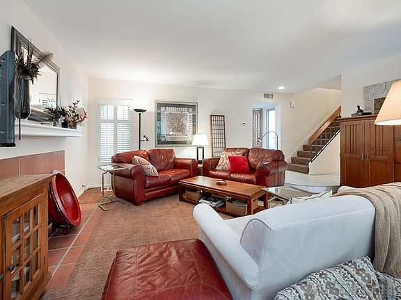 3rd image of 10757 Portobelo Dr