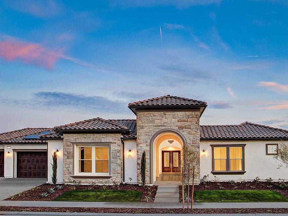 Residence 6 - Formal Italian Exterior