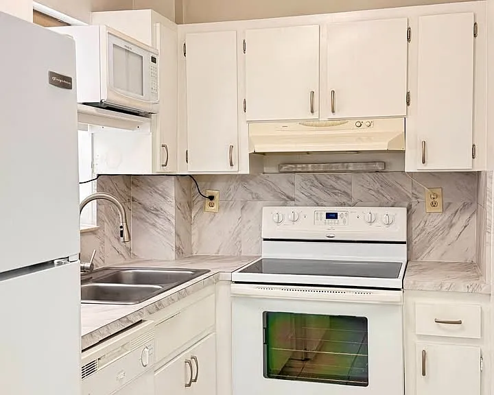 8895 Fontainebleau Blvd #101 — Photo 15
