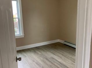195 Raymond St #2, Fall River, MA 02723