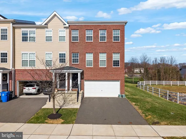 58 Kramer Ct, Florence, NJ 08518