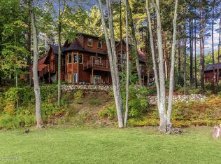 8904 Hidden Harbor Dr, Rodney, MI 49342