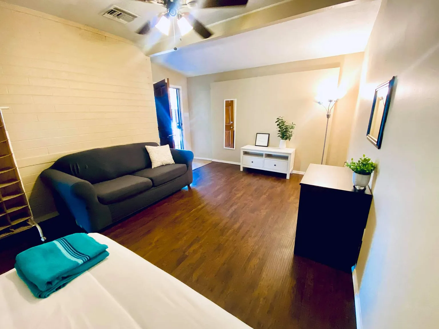 4 bed, 1826 sqft, $950 — Photo 3