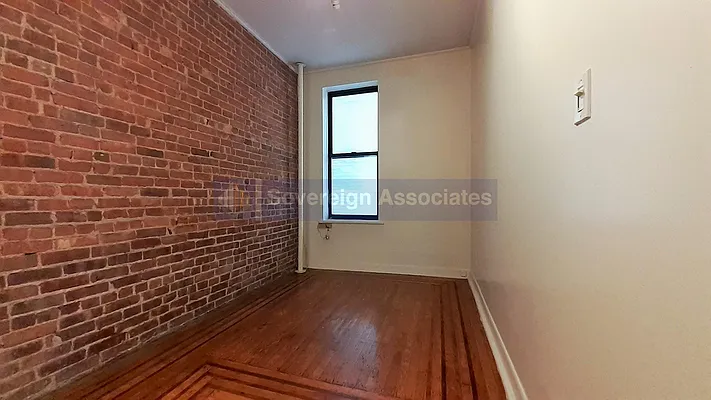 Rented by Sovereign Associates | media 14