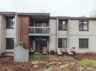 6 Old Stone Way APT 2, Weymouth, MA 02189