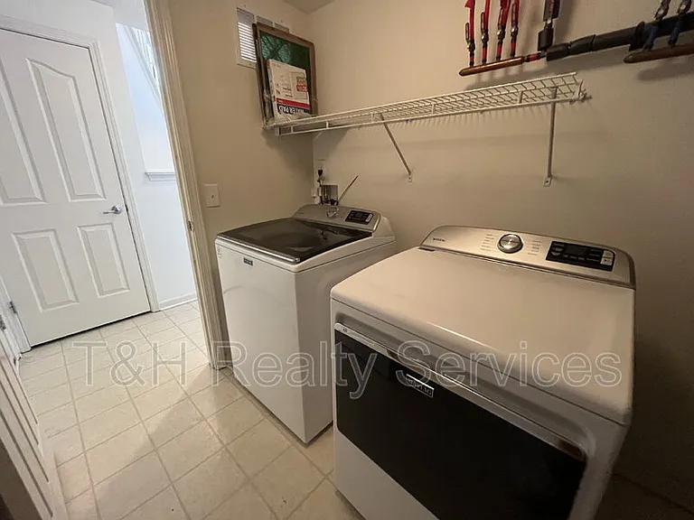 12691 Leah Ln — Photo 24