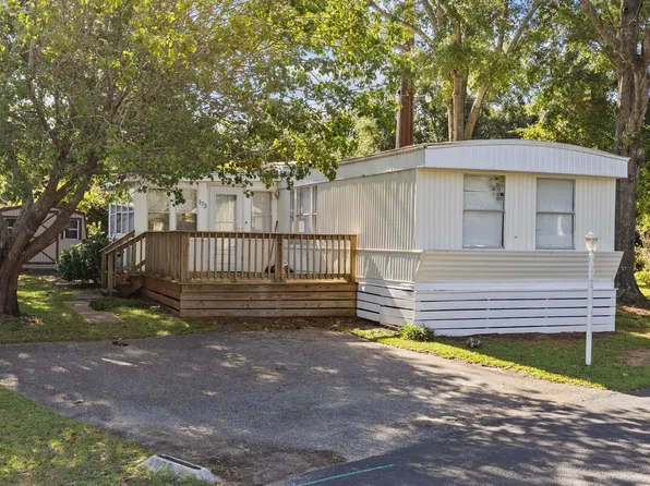173 Braddock Ct., Murrells Inlet, SC 29576