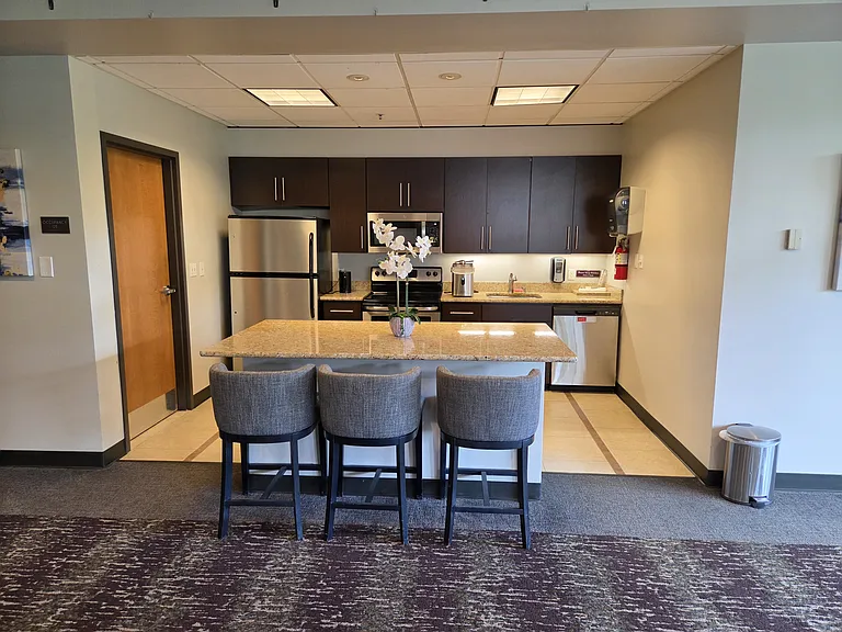 177 107th Ave NE #2207 — Photo 31