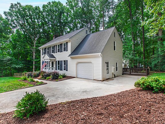 4th image of 2101 Woodnell Dr