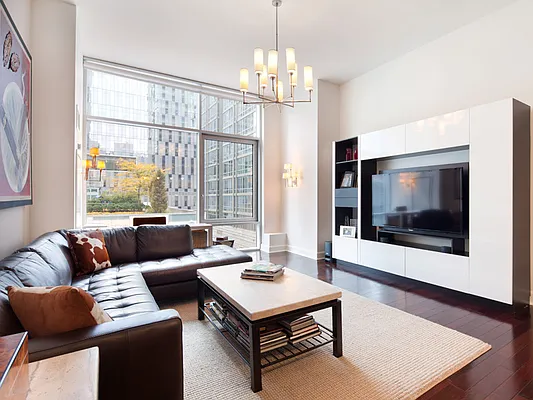 Rented by Sotheby's International Realty | media 1