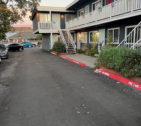 4th image of 415 S Willard Ave APT 11