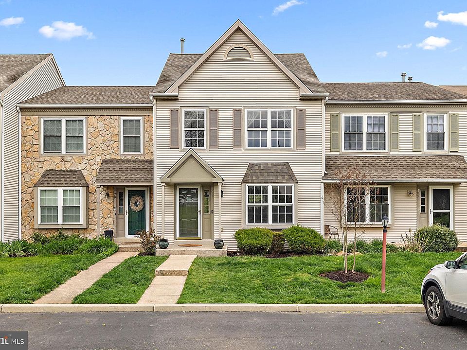 1st image of 181 Cambridge Cir #87